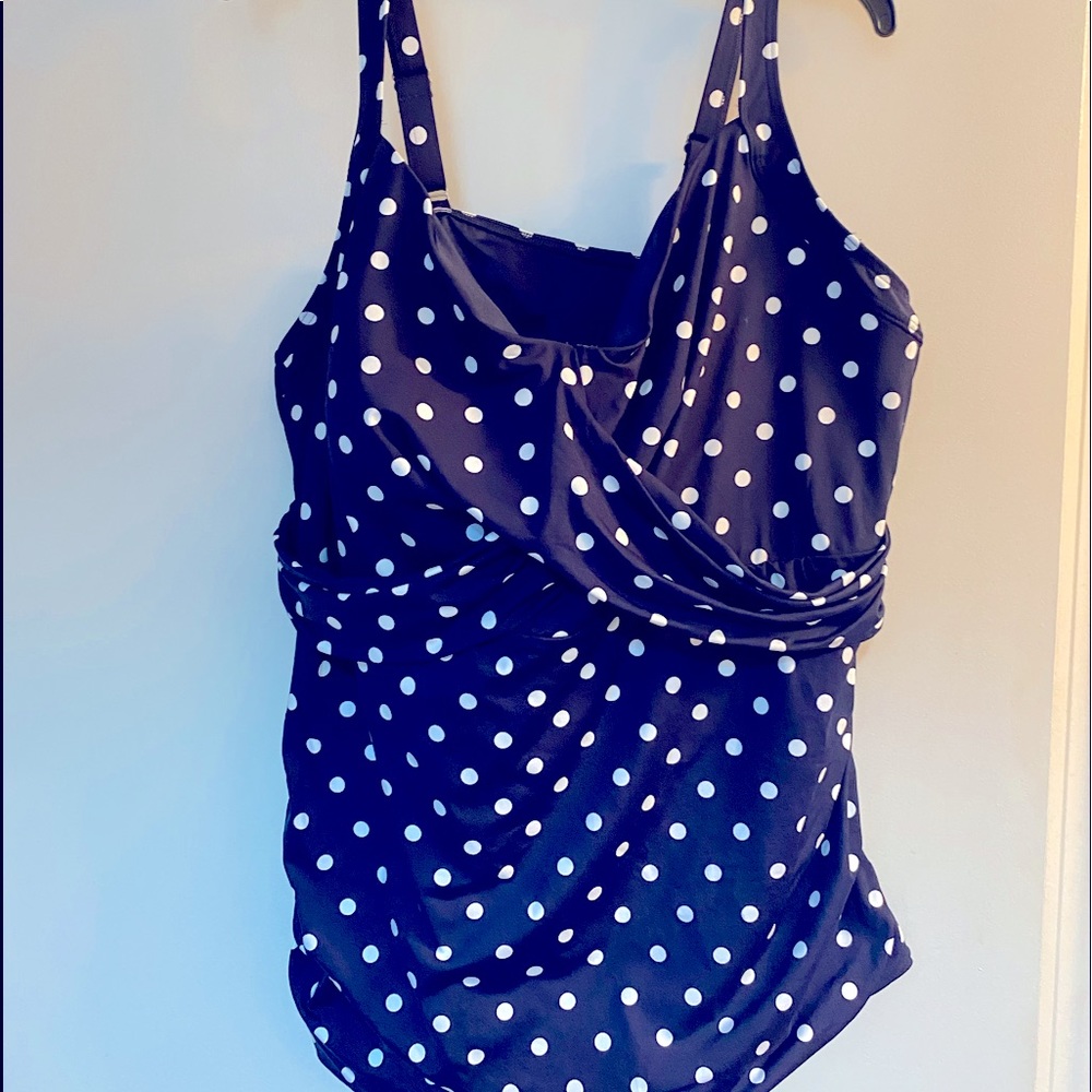 PLUS SIZE SWIM TOP Landsend NWT size 3X.